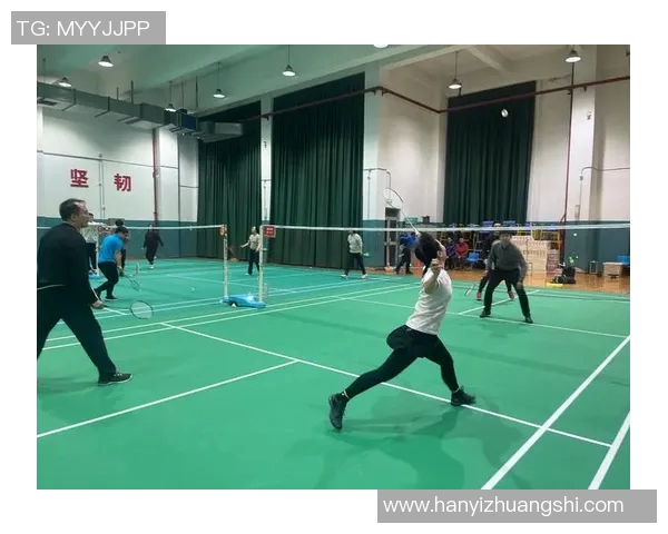 周芳独家分享羽毛球技巧与心得助你提升球技的秘诀与经验