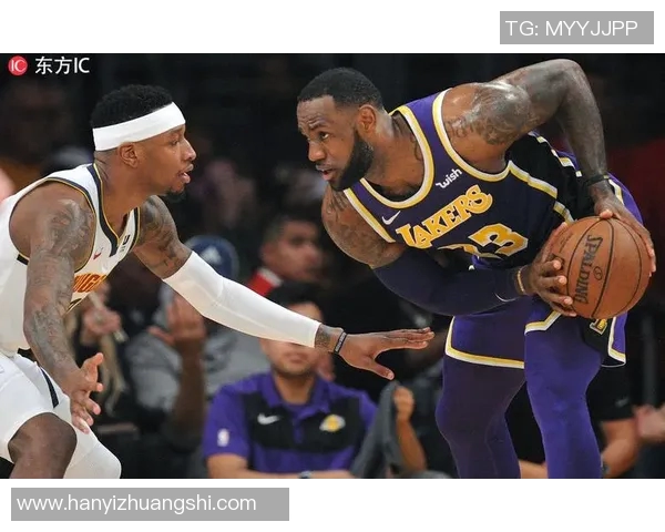 湖人对阵掘金詹姆斯精彩入场瞬间引发全场热烈欢呼