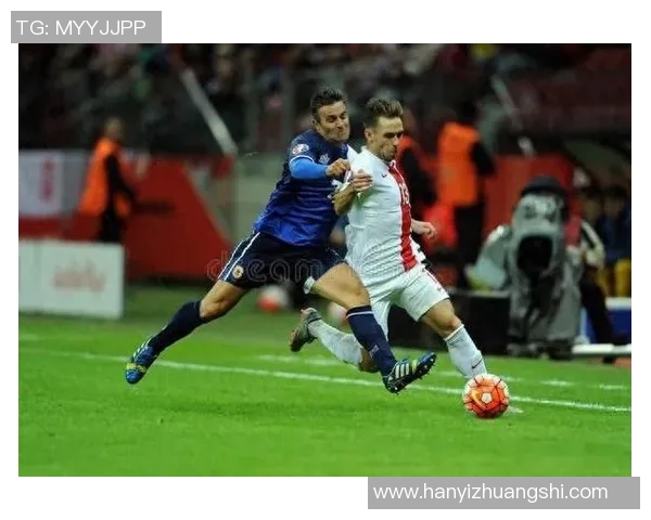 门兴与弗赖堡激战正酣赛场精彩瞬间不断上演 门兴与弗赖堡激战正酣赛场精彩瞬间不断上演