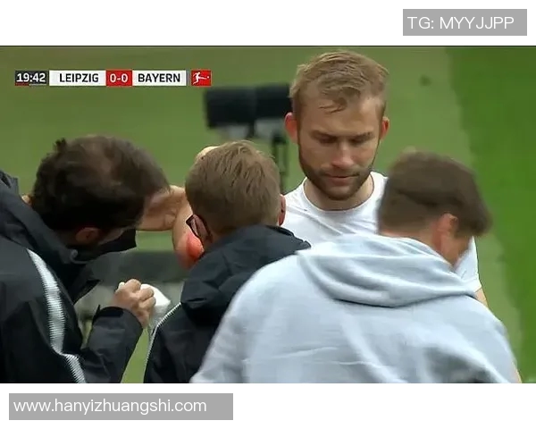 尼克斯与热火激烈对抗赛场冲突引发球迷热议与关注