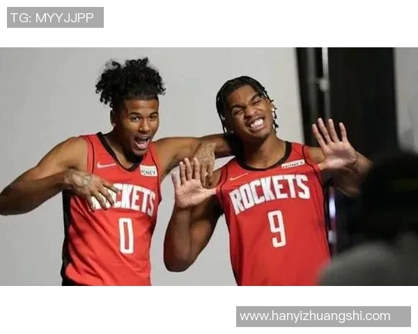 火箭队与爵士队激战再续NBA季后赛精彩对决引发球迷热议