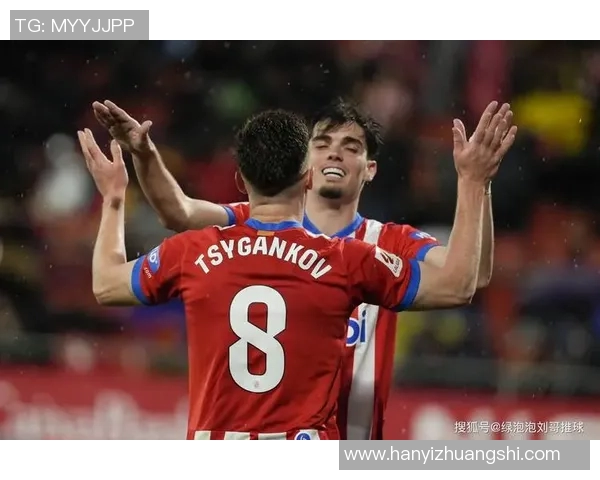 蓝十字与利昂激战正酣谁能在这场较量中笑到最后